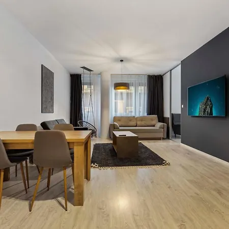 Lam Anthracite W Ac & Balcony Apartment