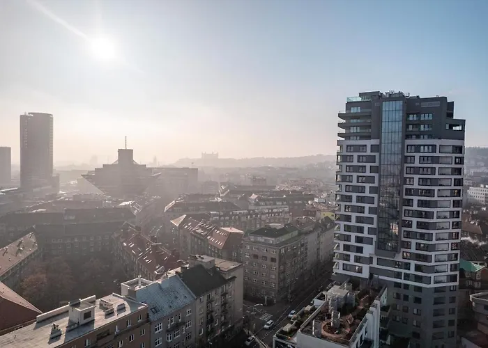 Lam Anthracite W Ac & Balcony * Pressburg